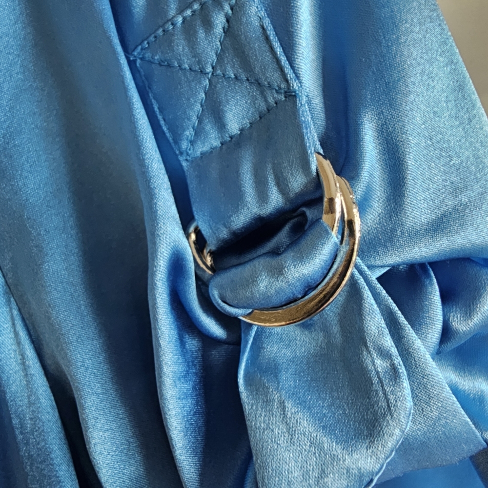 Stunning Azure Blue Silk Top - Picture 7 of 12